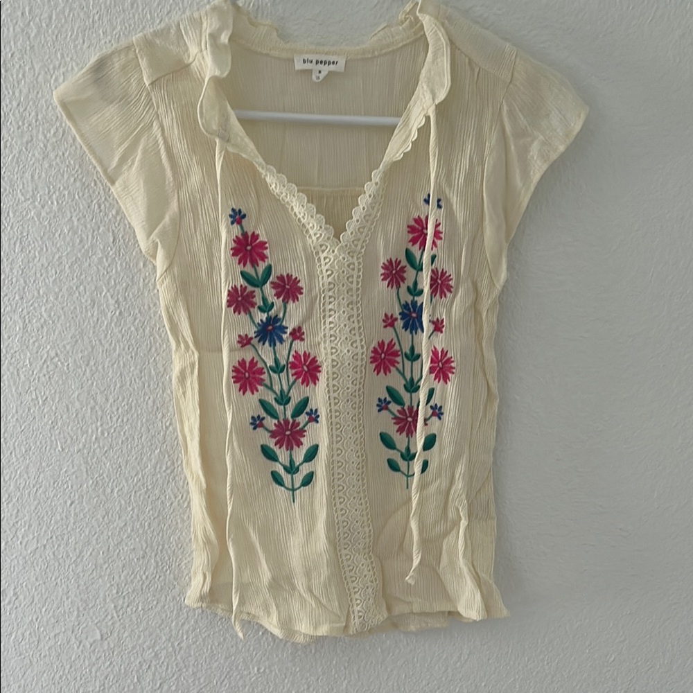 Women's Cream Floral Top